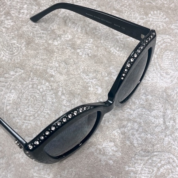 Brand New Steve Madden Oversized Cat Eye Black Sunglasses w/ Rhinestone Accents - Picture 12 of 16